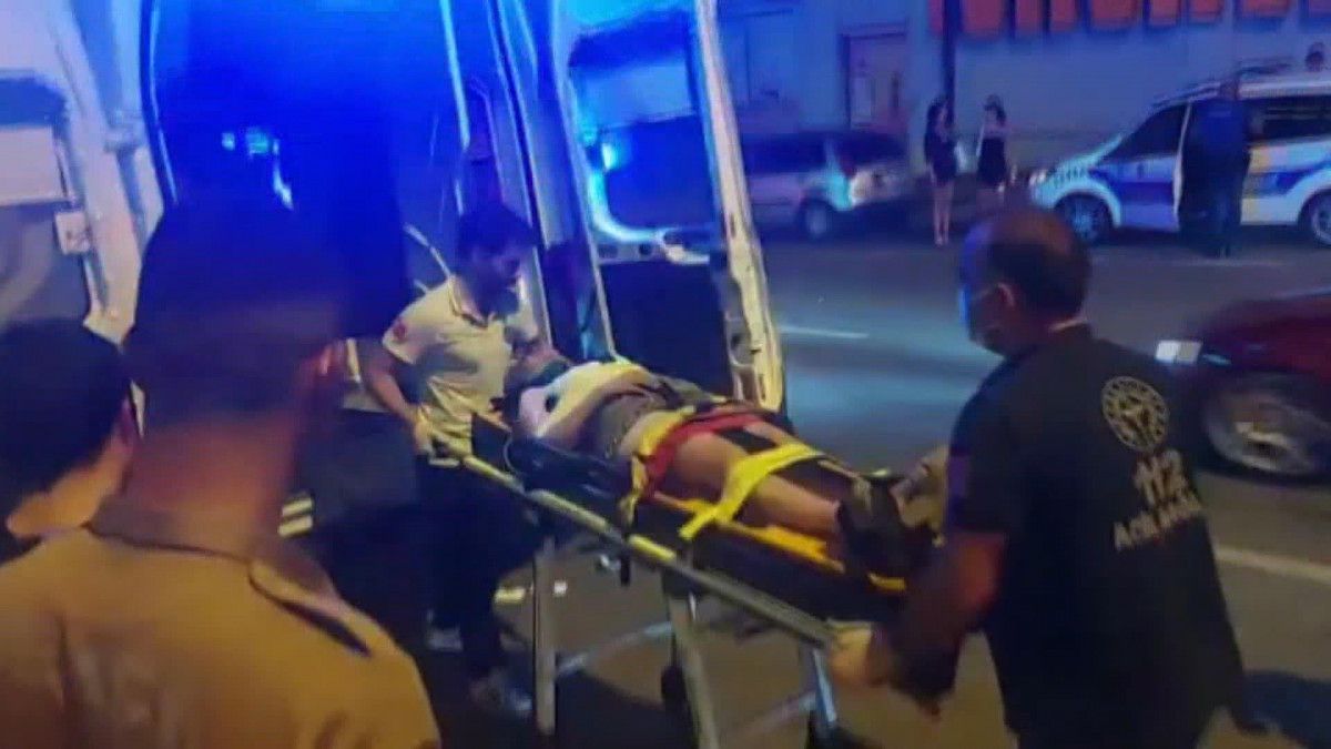 Kadıköy de gece kulübünde yüksekten düşen kadın ağır yaralandı #3