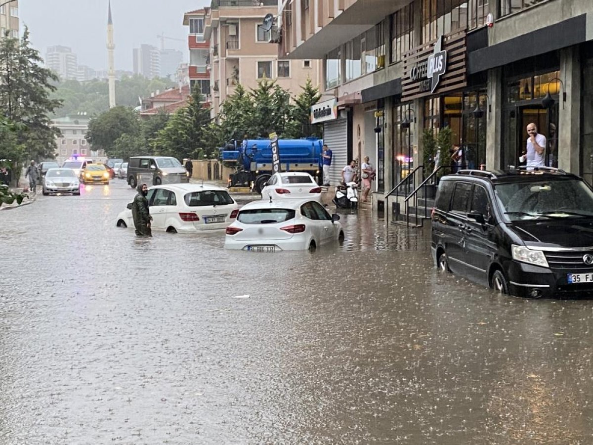 AKOM uyardı: İstanbul a yağmur ve dolu geliyor  #2