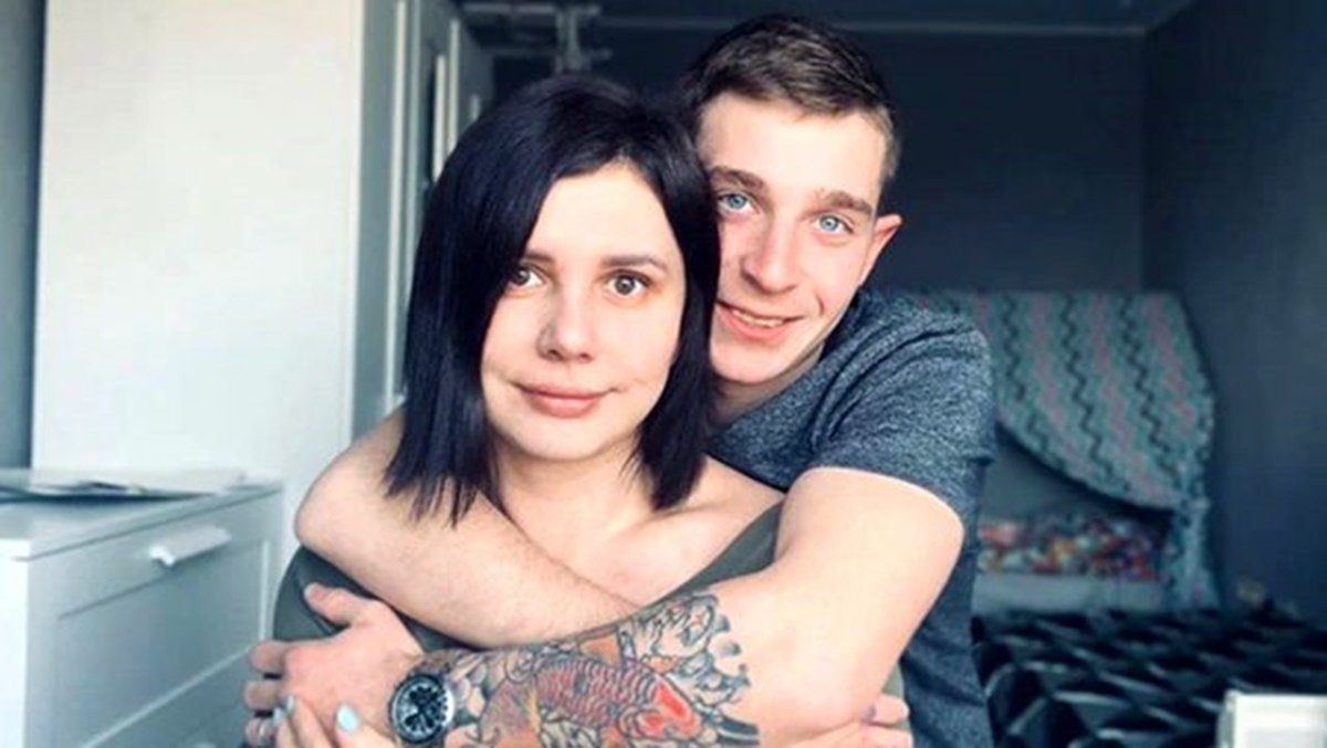 Üvey oğluyla evlenen Rus fenomen takipçilerini bir kez daha şaşırttı #3
