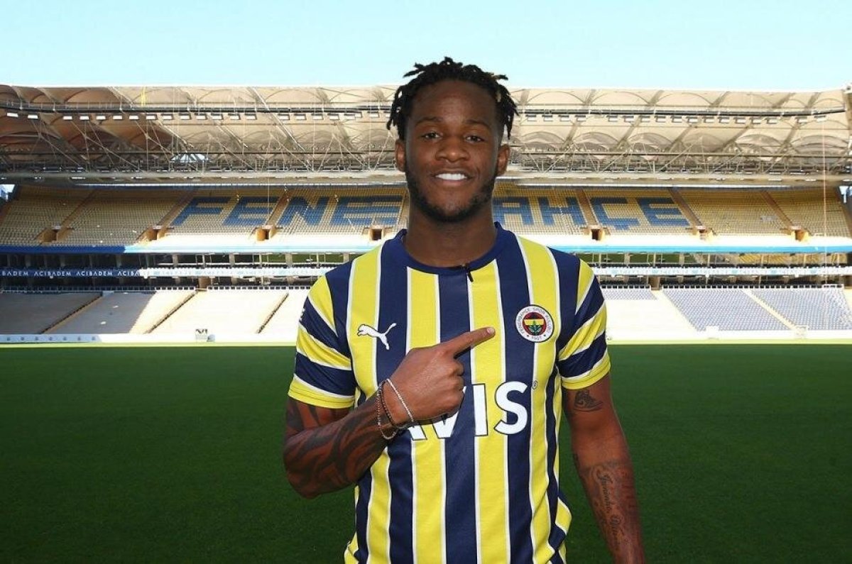Fenerbahçe, Batshuayi transferini duyurdu #3