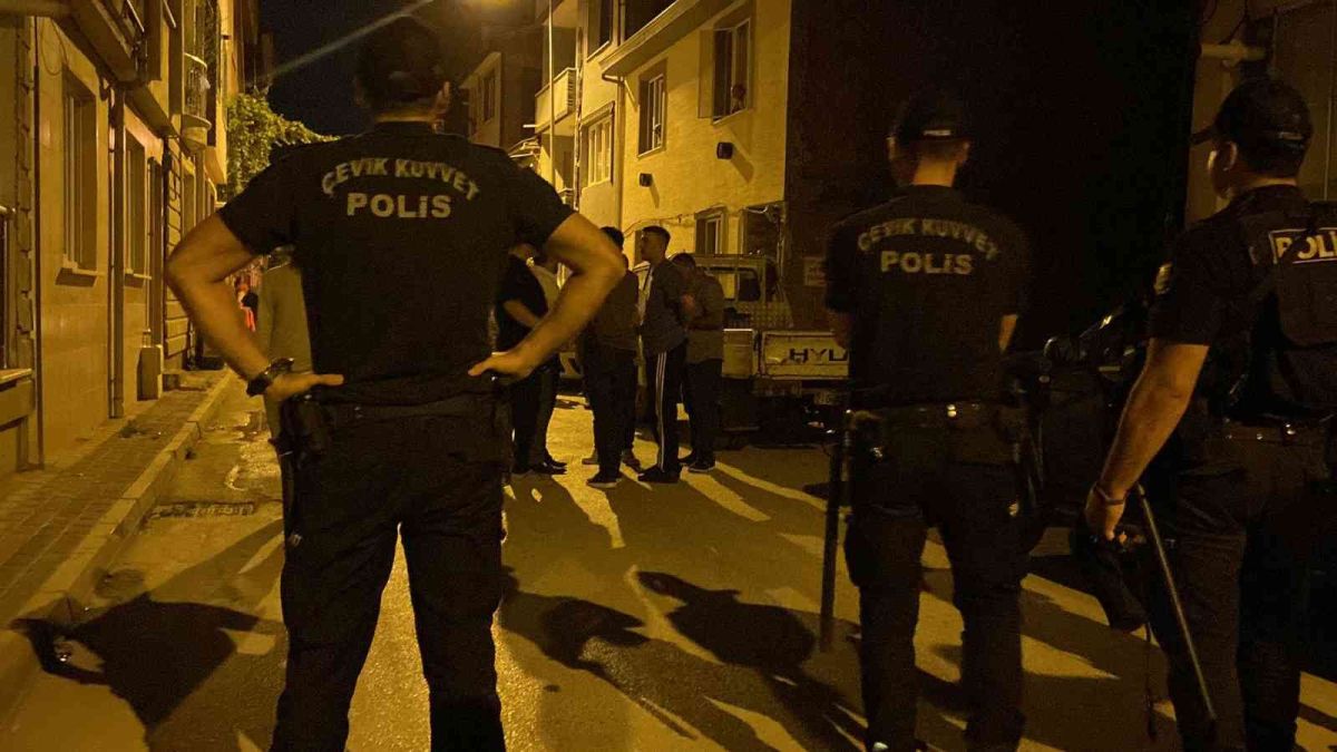 Bursa da damat eğlencesini abartan 50 kişi, kendilerini uyaran polise saldırdı #2