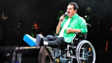 İbrahim Tatlıses, Manisa konserine de tekerlekli sandalyeyle çıktı