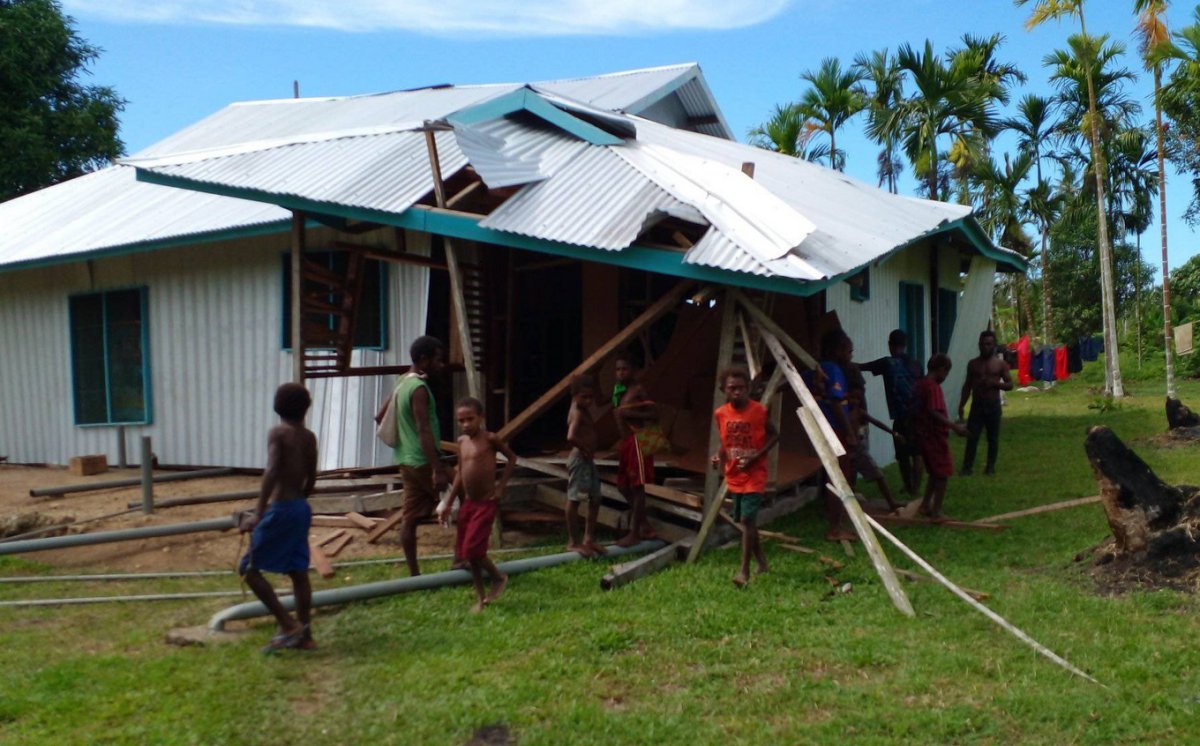 Papua Yeni Gine de 7,6 büyüklüğünde deprem #5