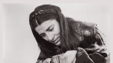 Yunan oyuncu Irene Papas hayatını kaybetti