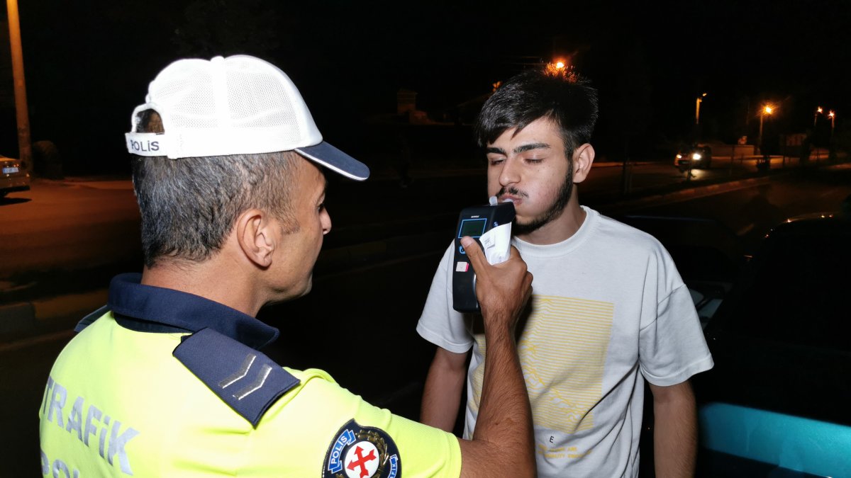 Aksaray da polisin alkollü sürücü ile imtihanı #8