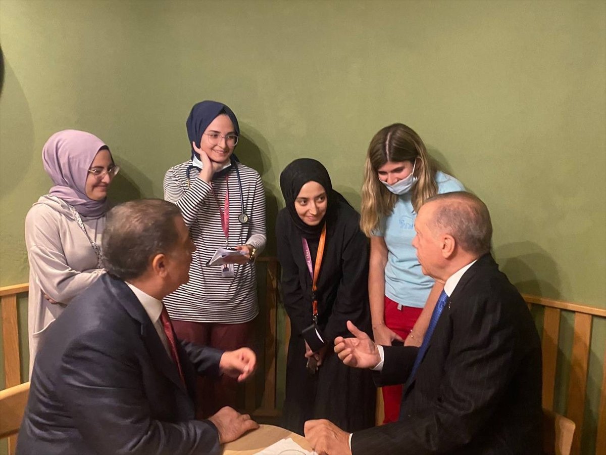 Cumhurbaşkanı Erdoğan, Başakşehir Çam ve Sakura Şehir Hastanesi ni ziyaret etti #1
