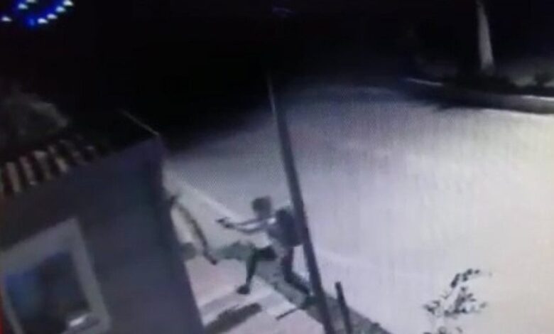 Mersin'deki polisevine saldırı anları kamerada