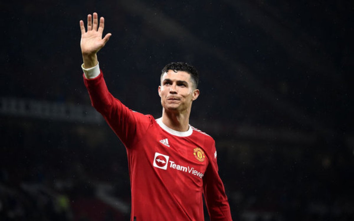Fenerbahçe nin Cristiano Ronaldo ile anlaştığı iddia edildi #1