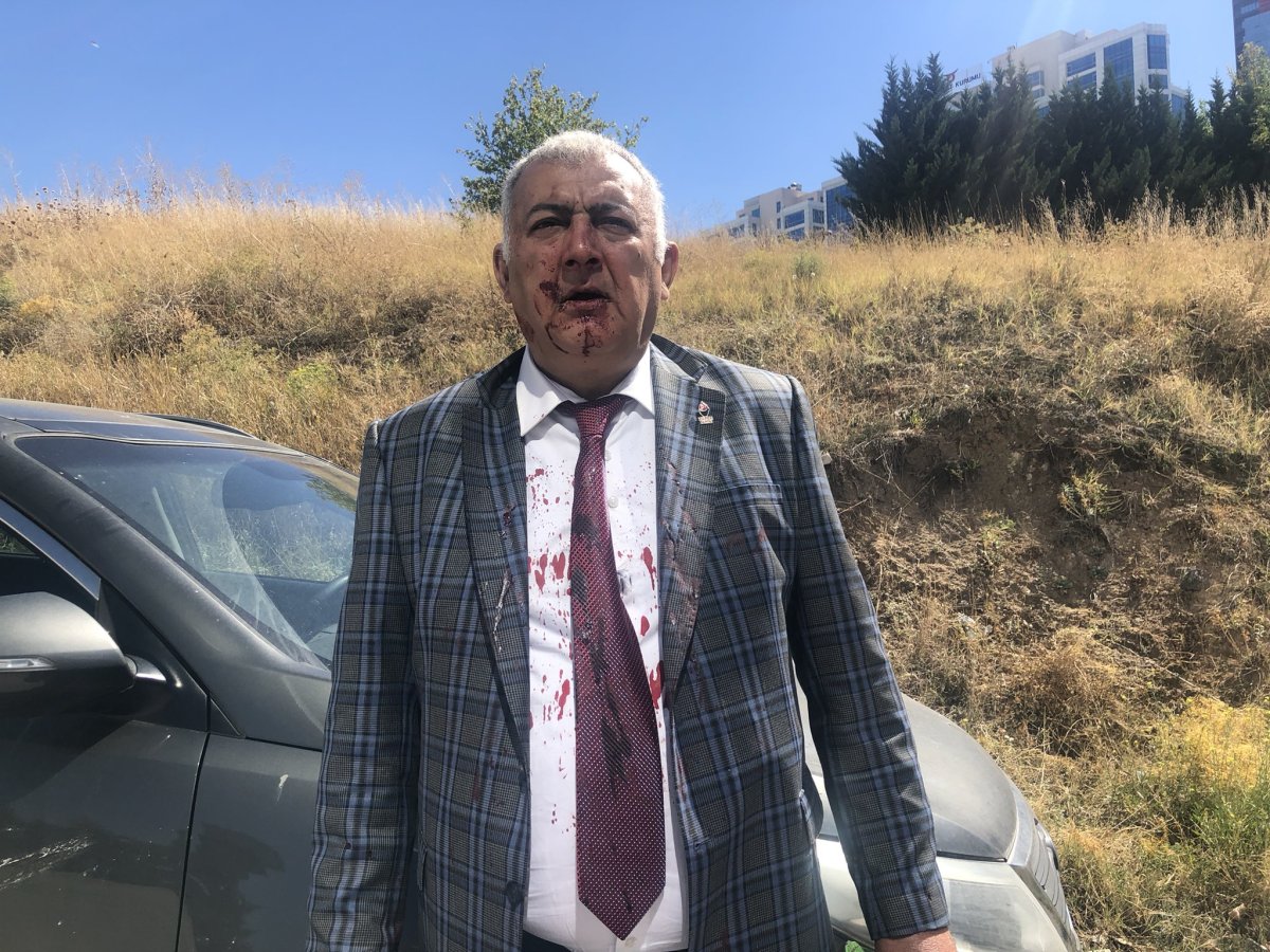 Ümit Özdağ, parti üyesini dövdürdü iddiası #2
