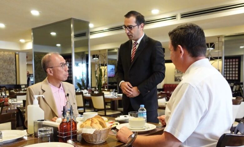 Japonya Büyükelçisi, paça çorbasını tattı