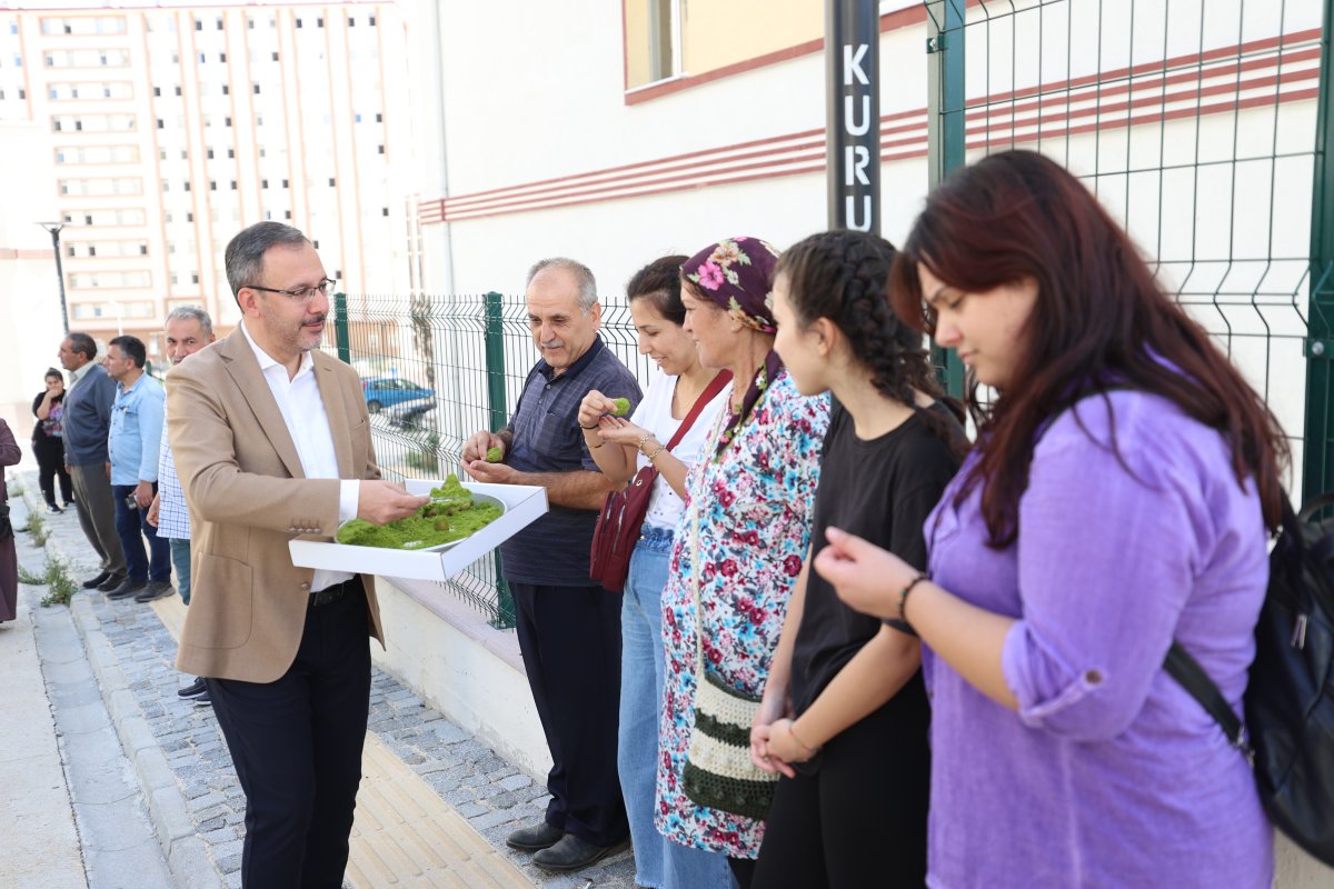 Mehmet Muharrem Kasapoğlu, Bursa’da iki GSB yurdunu ziyaret etti  #8