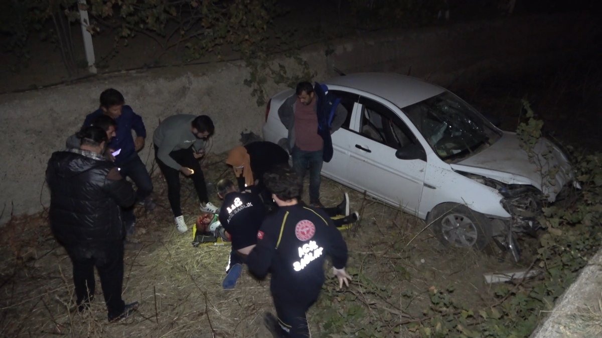 Kırıkkale de alkollü sürücü, otomobiliyle dereye uçtu: 2 yaralı #2