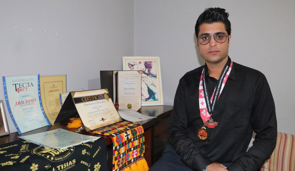 İranlı mülteci, buluş yarışmasında Türkiye adına altın madalya kazandı #1