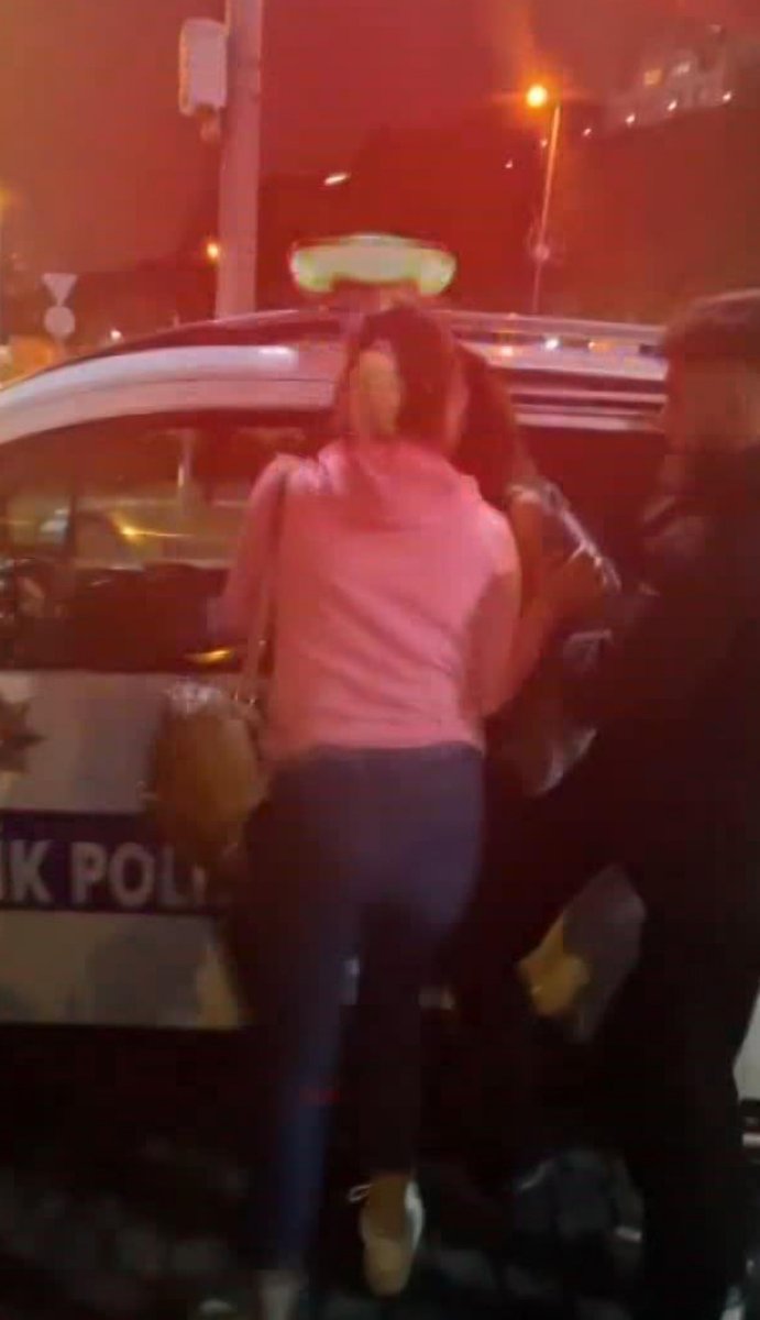 Kağıthane’de, polisin alkollü kadın sürücü ile imtihanı kamerada  #5