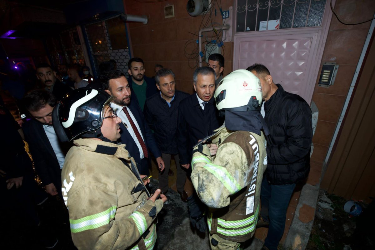 Kadıköy’de bir binada patlama yaşandı #3