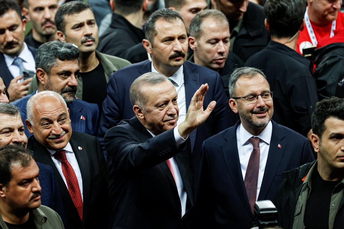 Ampute Futbol Milli Takımımızın kupasını Cumhurbaşkanı Erdoğan verdi #3