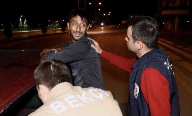 Aksaray'da ters yola girip polisleri peşine takan sürücü, yakalanınca helallik istedi