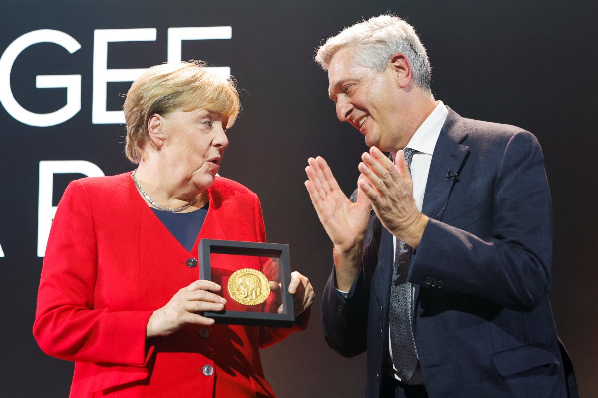 Eski Almanya Başbakanı Merkel, 2022 Nansen Mülteci Ödülü nü aldı #3