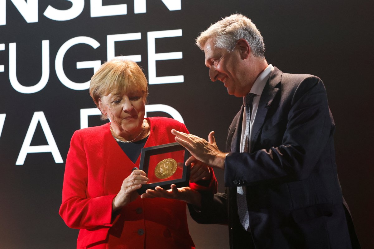 Eski Almanya Başbakanı Merkel, 2022 Nansen Mülteci Ödülü nü aldı #1