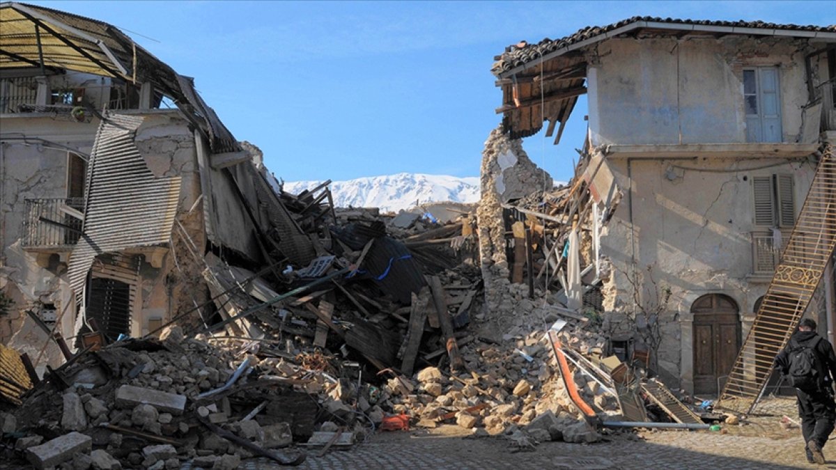 İtalya daki L Aquila depreminde evlerini terk etmeyip ölenler kusurlu bulundu #1