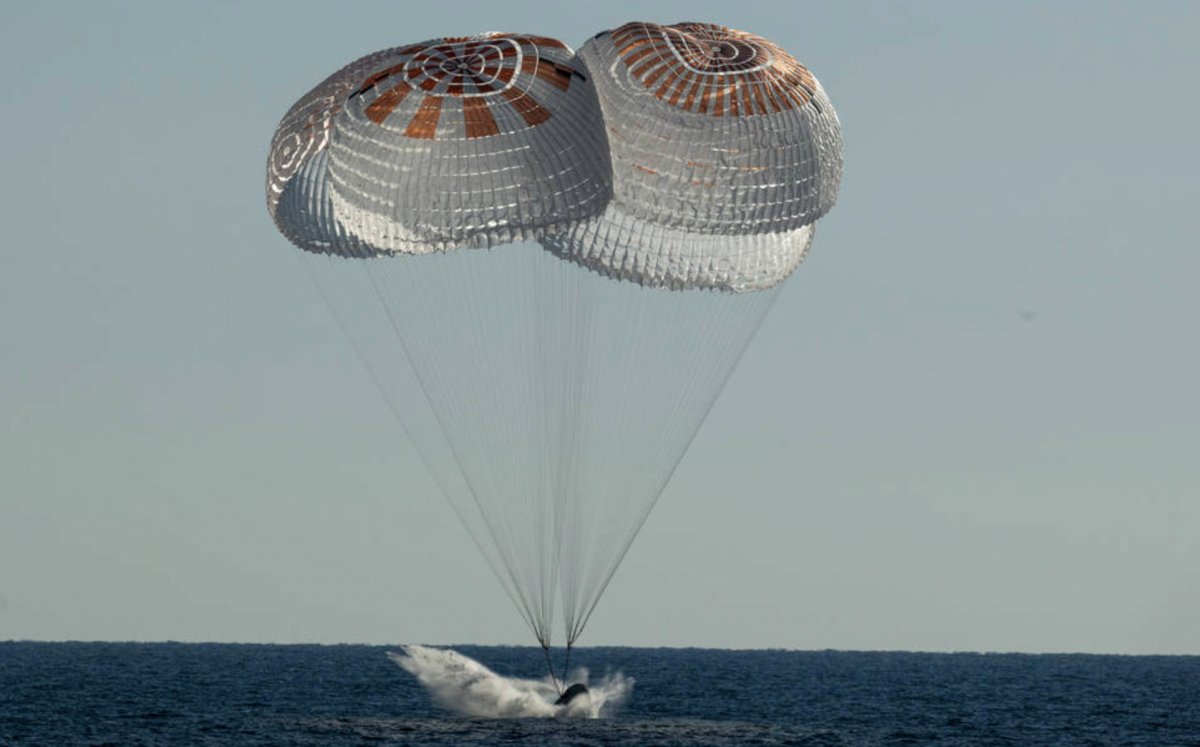 NASA nın Crew-4 mürettebatı 6 aylık görevin ardından dünyaya döndü #3