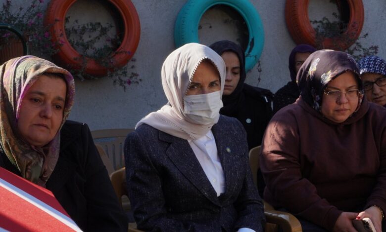 Meral Akşener Bartın’da taziye evi ziyaretinde bulundu