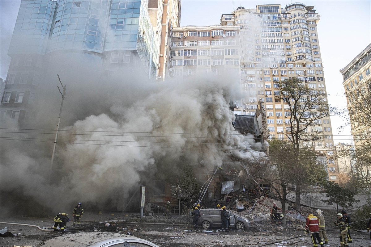 Rus ordusu Ukrayna nın başkenti Kiev e saldırı düzenledi #6