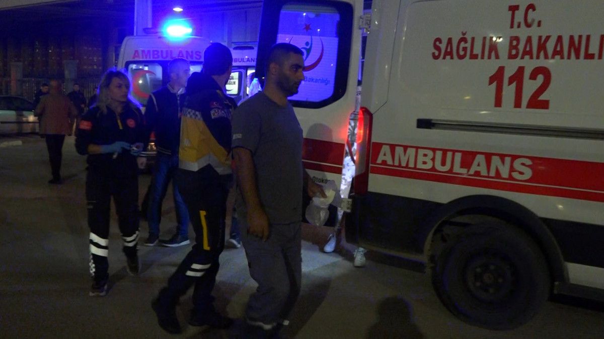 Bursa da iki tekstil fabrikasında zehirlenme: 54 işçi hastaneye kaldırıldı #2
