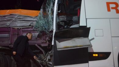 Amasya'da yolcu otobüsü ile tır çarpıştı: 2 ölü 20 yaralı