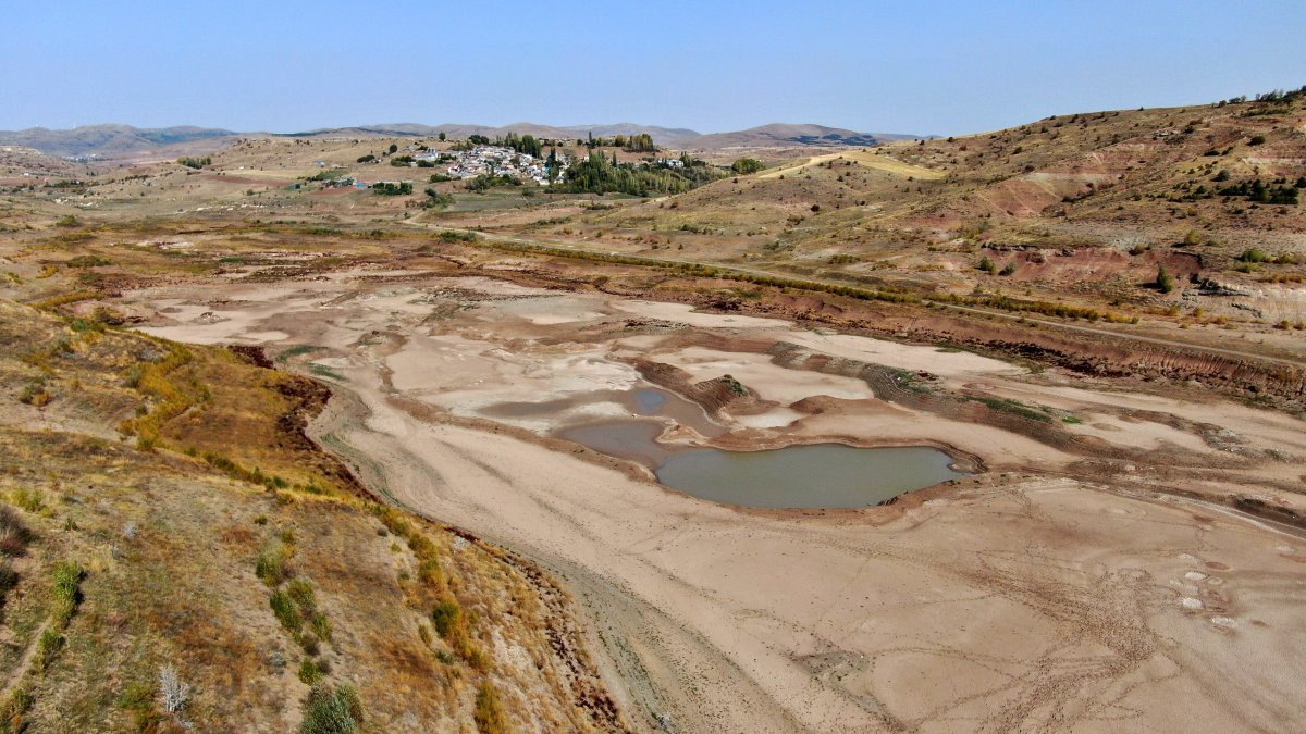 Sivas ta 4 Eylül Barajı alarm veriyor #2