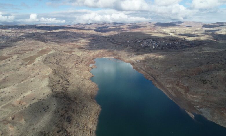 Sivas'ta 4 Eylül Barajı alarm veriyor