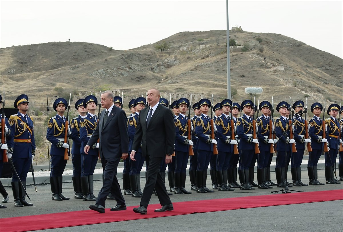 Cumhurbaşkanı Erdoğan: Karabağ daki Ermeni zararının tazmini istenmeli #2