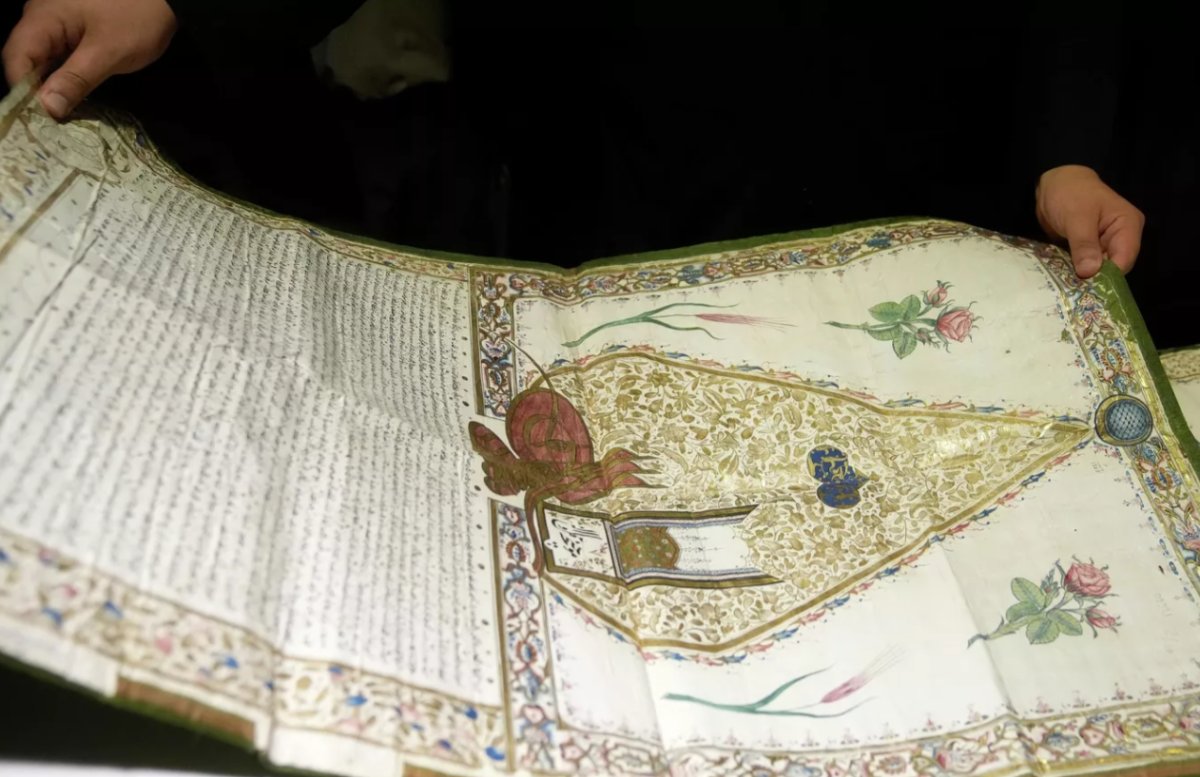 Yunanistan daki manastırda Osmanlı nın ilk dönemlerine ışık tutan belgeler bulundu #1