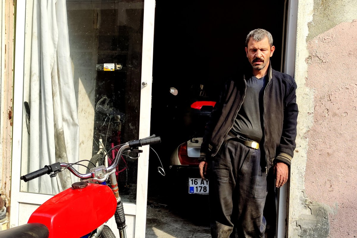 Bursa da gözleri görmeyen motosiklet tamircisi #5