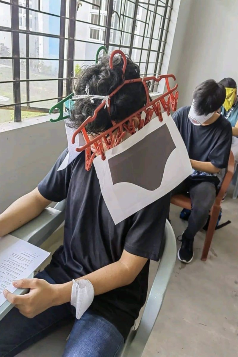 Filipinler de öğrencilerin kopyaya karşı giydiği şapkalar konuşuluyor #9