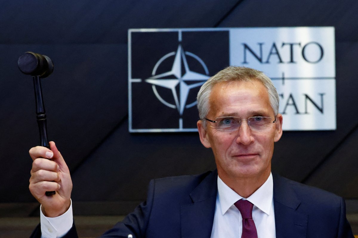 NATO Genel Sekreteri Jens Stoltenberg, Rusya ve İran ı uyardı #1