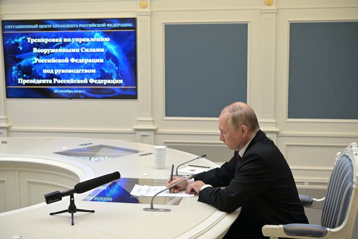 Vladimir Putin, nükleer saldırı tatbikatını denetledi #1