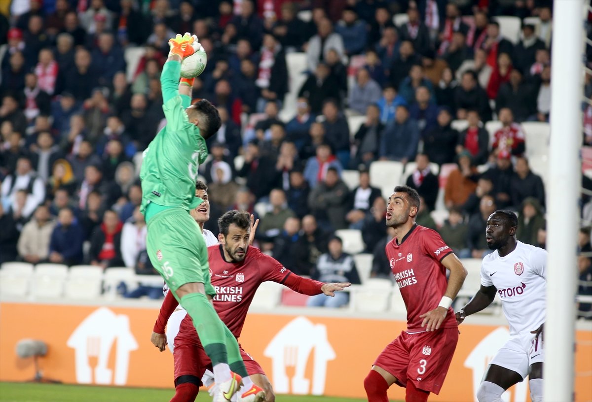 Sivasspor, üç golle turladı #3