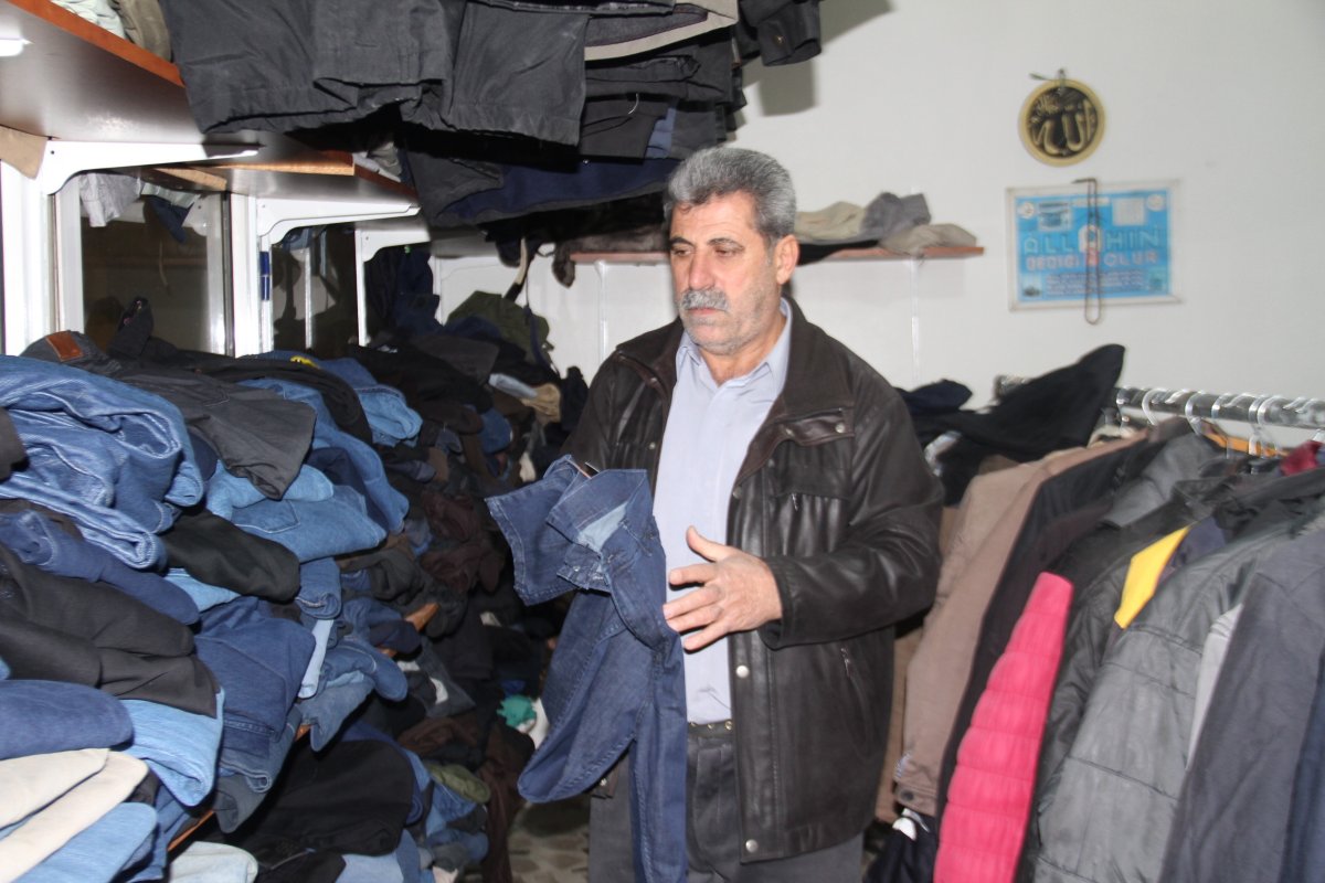 Elazığ da bit pazarında ölen kişilerin kıyafetleri uygun fiyata satılıyor #5
