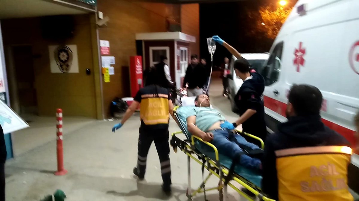Bursa da iki grup arasında bıçaklı kavga: 2 yaralı #3