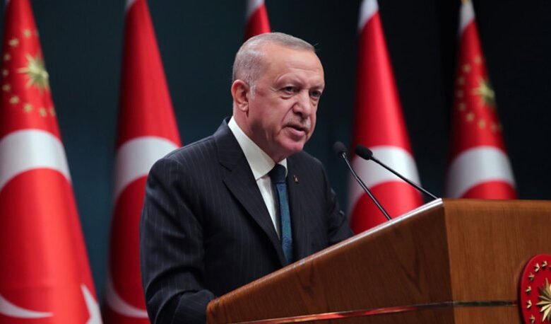Cumhurbaşkanı Erdoğan bir kez daha müjdeyi duyurdu! Asgari ücret zammı için beklenen oldu: Milyonların beklediği oldu