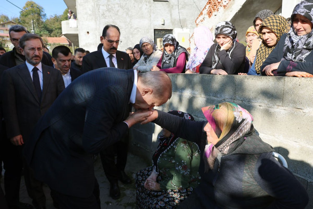 Cumhurbaşkanı Erdoğan dan maden şehidi ailesine ziyaret #1