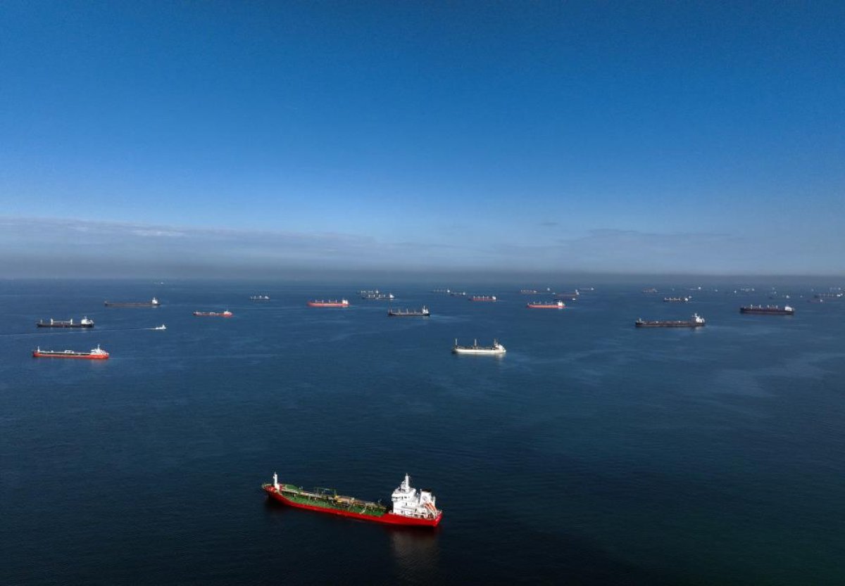 Tahıl koridoru için gelen 170 gemi, İstanbul Boğazı çevresinde bekliyor #3