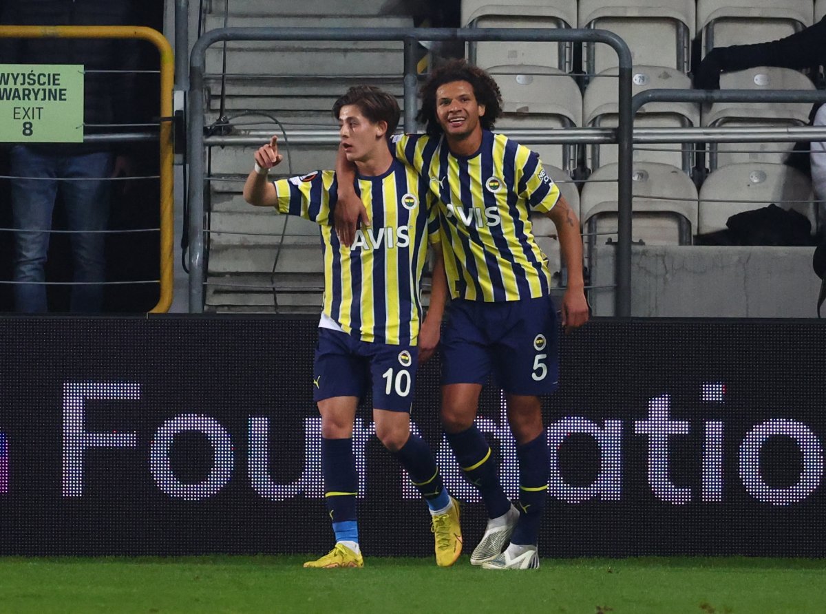 Fenerbahçe, Dinamo Kiev i yenerek grubu lider bitirdi #1