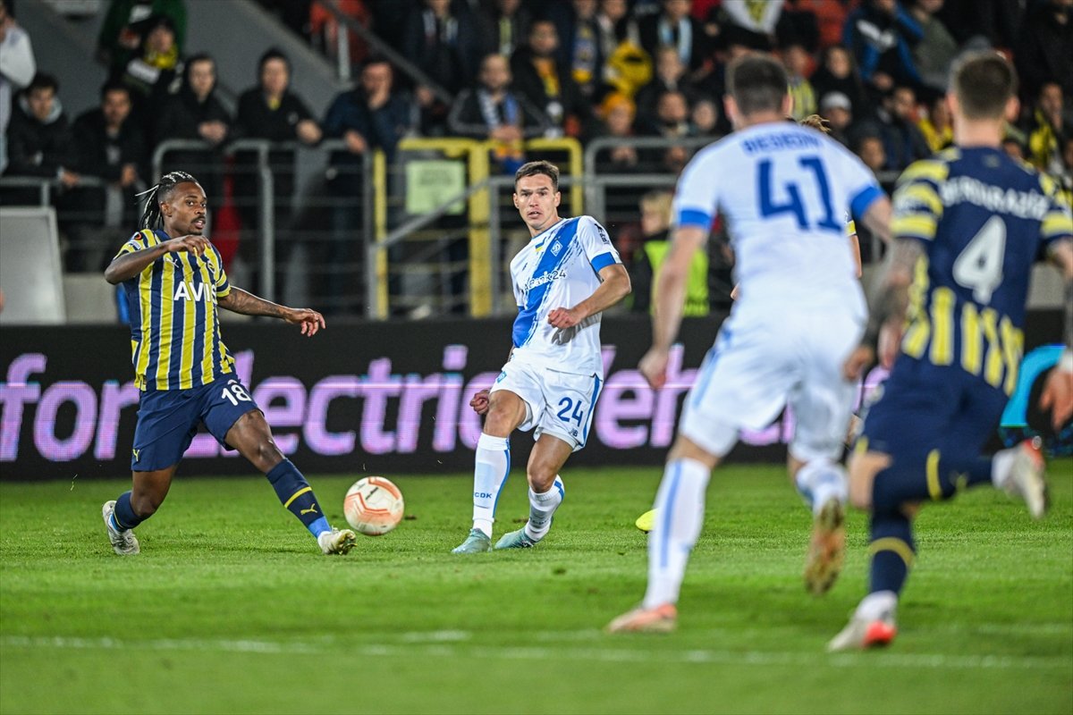 Fenerbahçe, Dinamo Kiev i yenerek grubu lider bitirdi #4