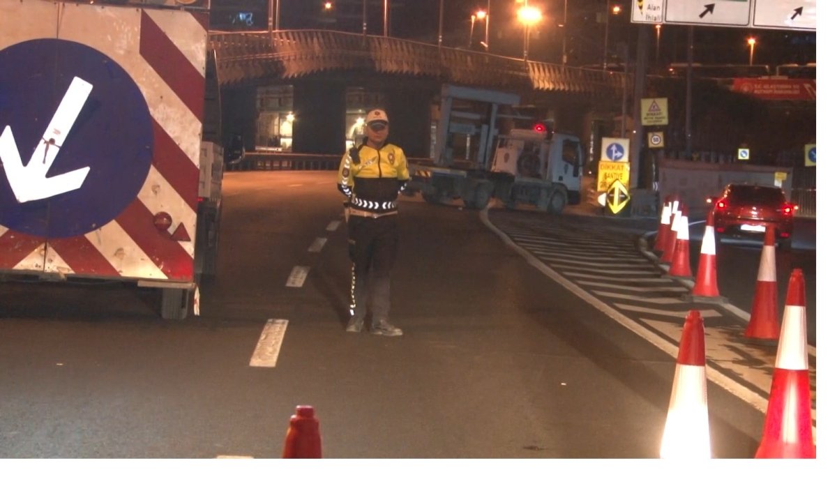 İstanbul Maratonu için 15 Temmuz Şehitler Köprüsü araç trafiğine kapatıldı #1