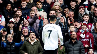 Aston Villa taraftarları Ronaldo ile dalga geçti