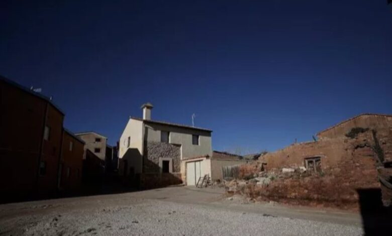 İspanya'da 260 bin euroya bir köy satışa çıkarıldı