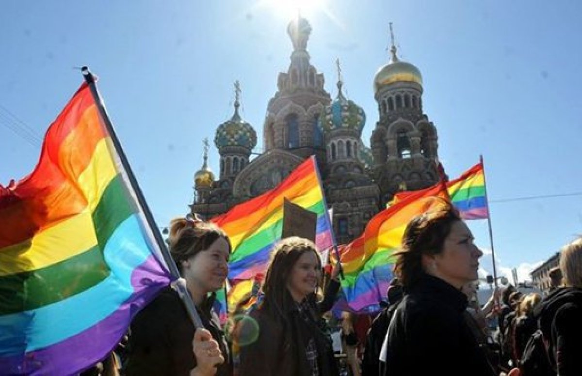 Rusya da eşcinsellik  yıkıcı değerler  kategorisine alındı #1