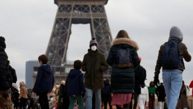 Fransa halkı, günlük hayatta çeşitli zorluklarla karşılaşıyor